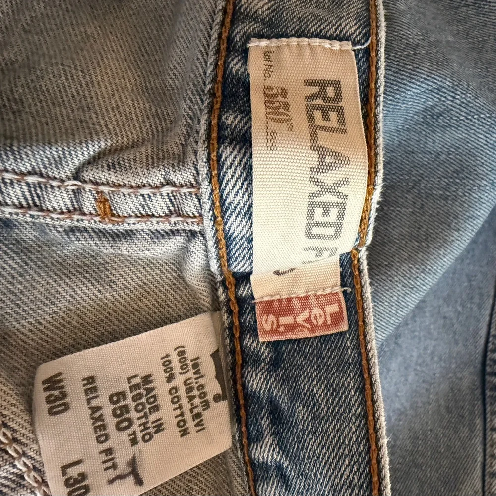 Vintage Levi's Light Blue Denim Jeans with Red Tab - Picture 12 of 14